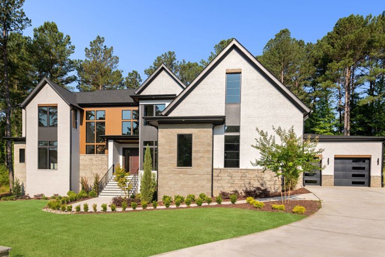 Exterior photo of new construction ICG home, modern